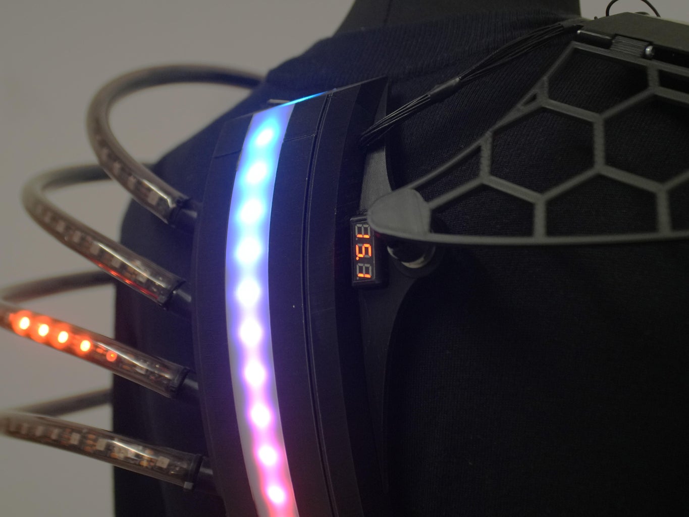 VIGOR - a Fashiontech Artwork Representing the Symbiosis of Fashion and Technology