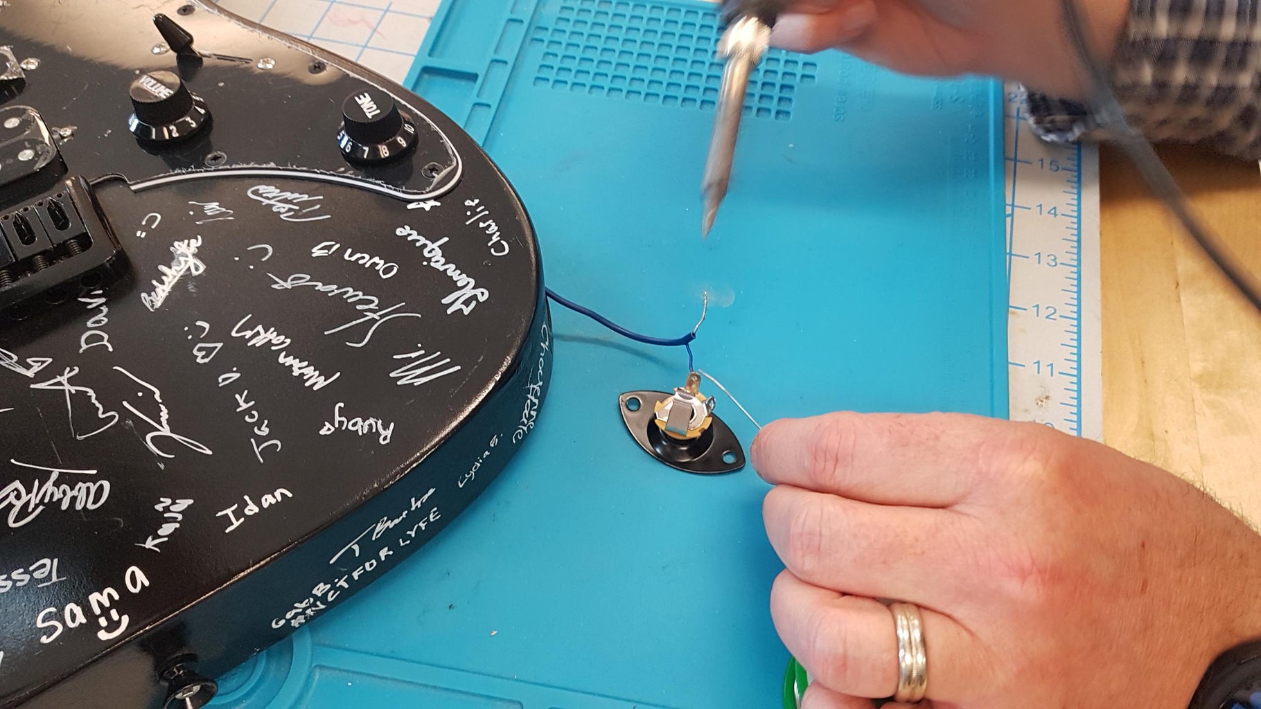 Wiring the Pickups