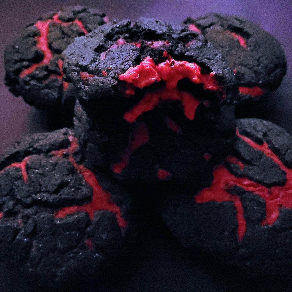 Cool & Enjoy the Lava Magic!