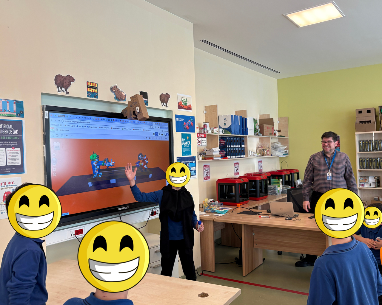 Tinkercad Robotics for School: SIMLAB KOMBAT! (virtual Walking Robots Battle)